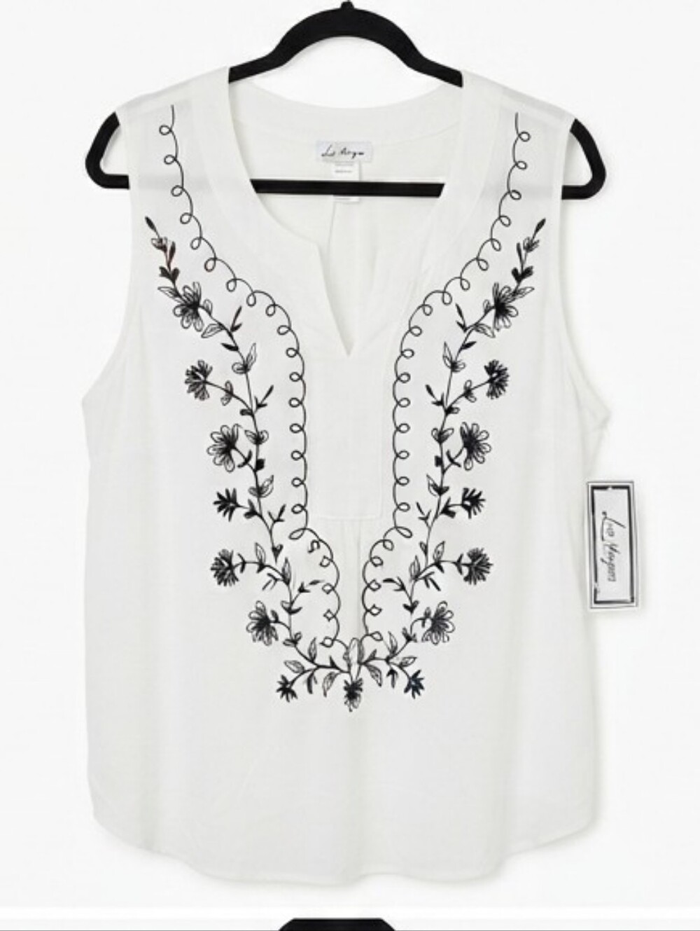 NWT Lexi Morgan Embroidered Sleeveless Top